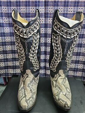 CORRAL BOOTS Womens Black & Beige Snake Western Boots